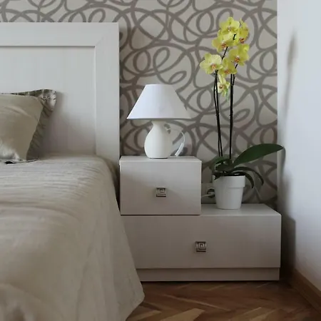 Апартамент Мир Apartment Warna