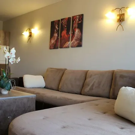 Апартамент Мир Apartment